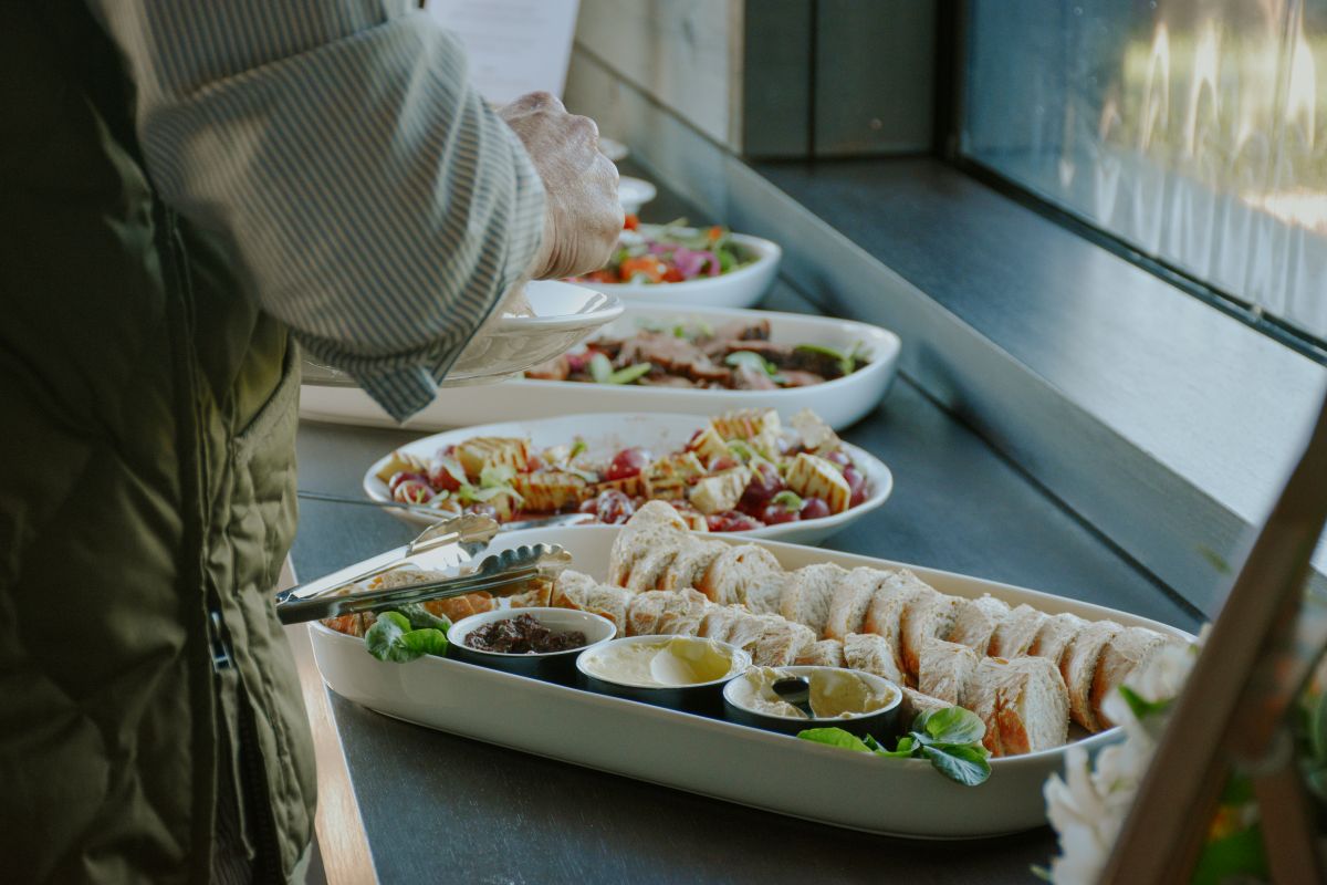 Wine Tasting and Lunch Gift Voucher